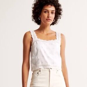 Abercrombie & Fitch X-Large White Embroidered Crop Top Boho Lace Up Festival